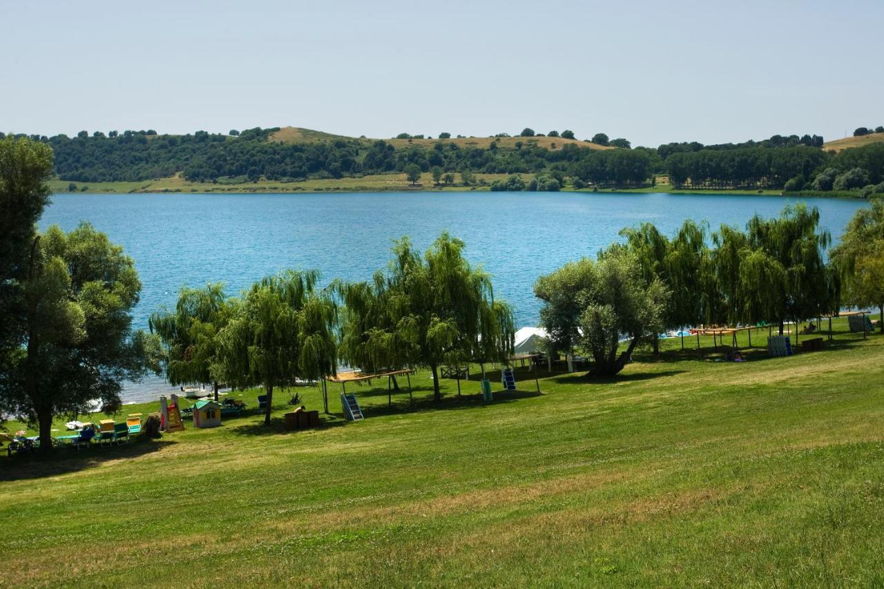 Agriturismo Potrero Grande Sul Lago Di Martignano Con Spiaggia Кампаньяно-ді-Рома Екстер'єр фото
